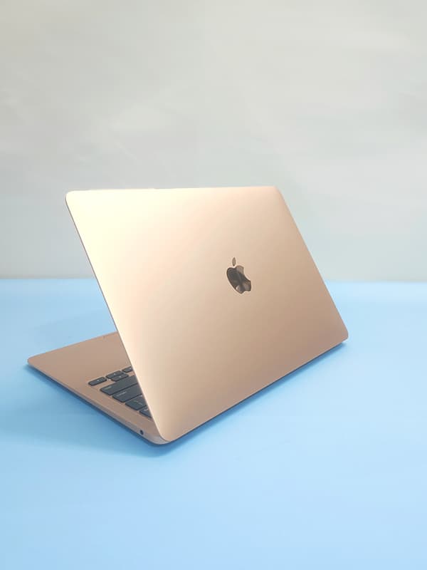 MacBook AIR 2018 core i5 استوک — تصویر ۹