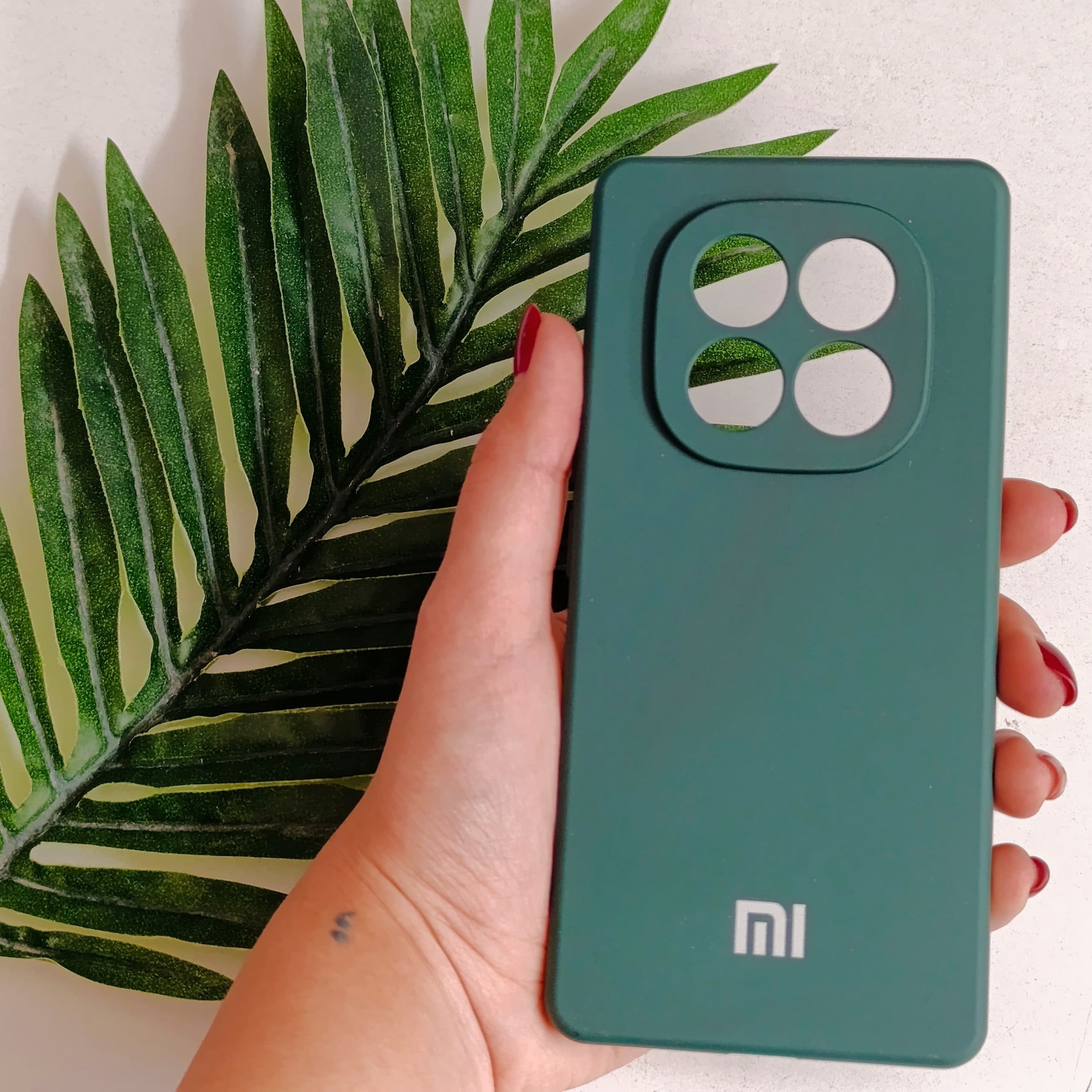 گارد گوشی Note 15 pro مدل سیلیکونی و دارای روکش داخلی رنگ سبز یشمی قاب و کاور محافظ موبایل