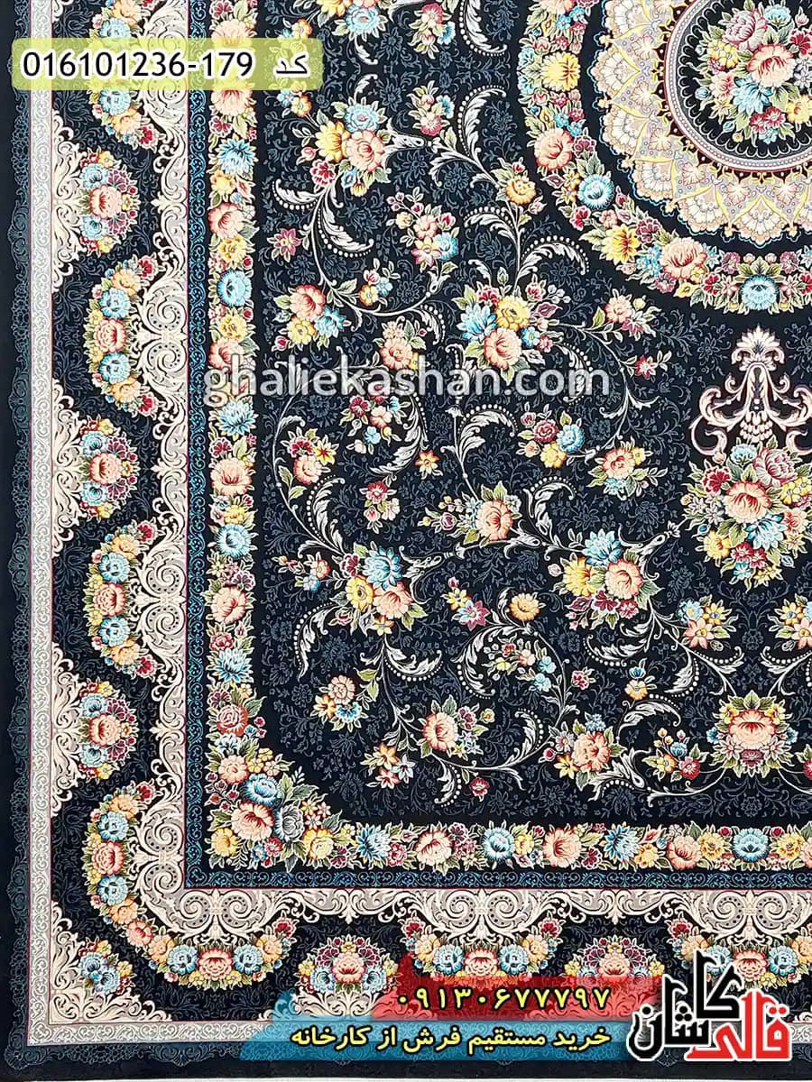 فرش 1200 شانه طرح گل افشان زمینه سرمه ای کاشان — تصویر ۳