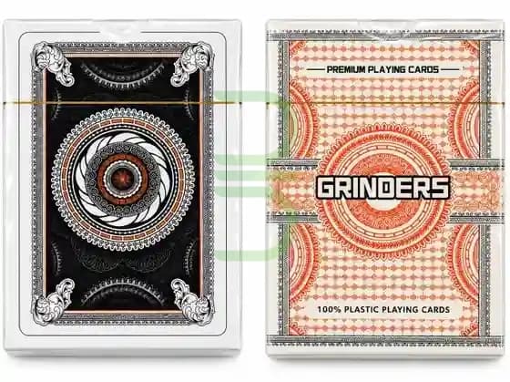 کارت بازی 100% پلاستیک Grinders؛ با جعبه فلزی — تصویر ۴