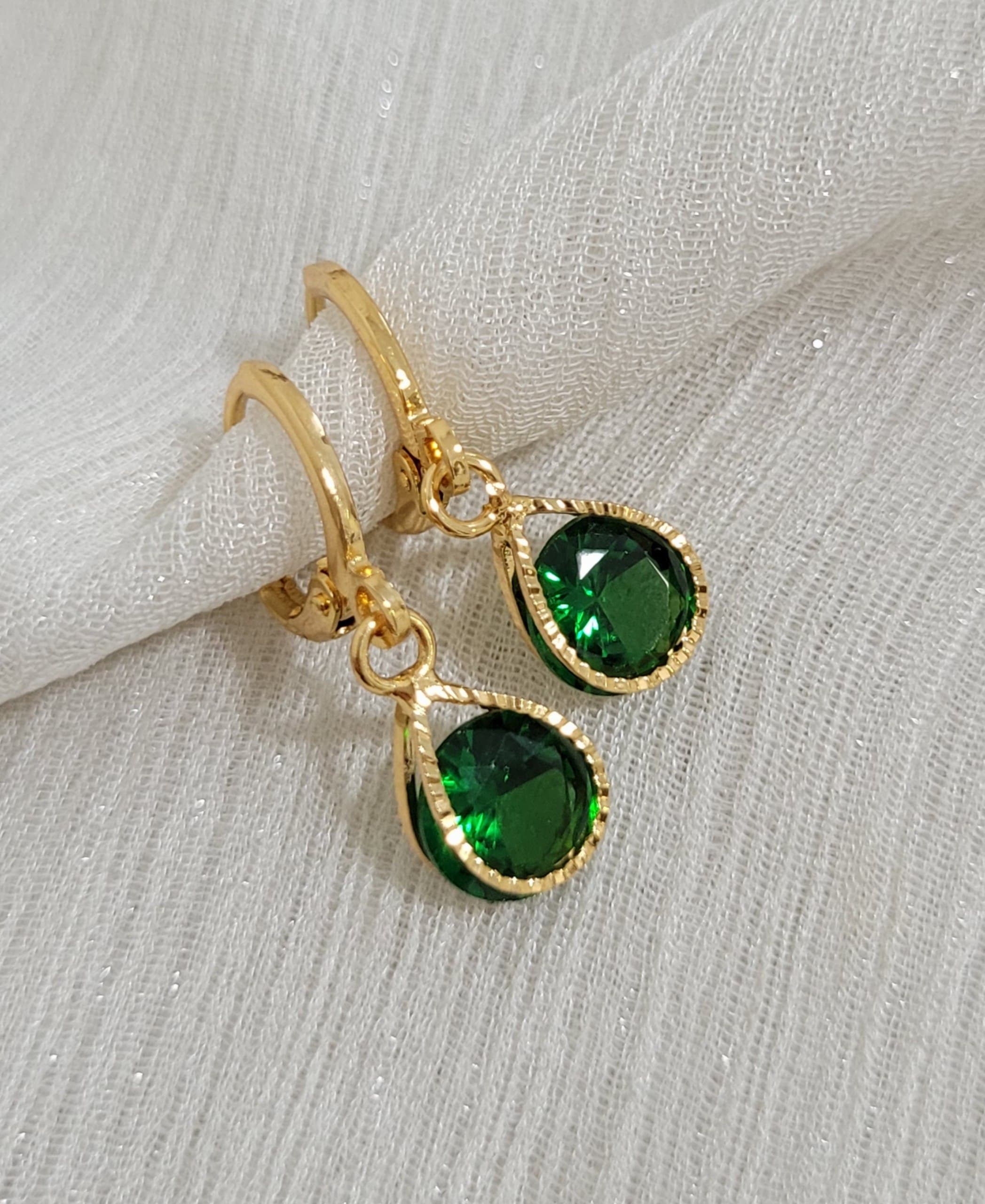 گوشواره سنگ سبز کد 26982