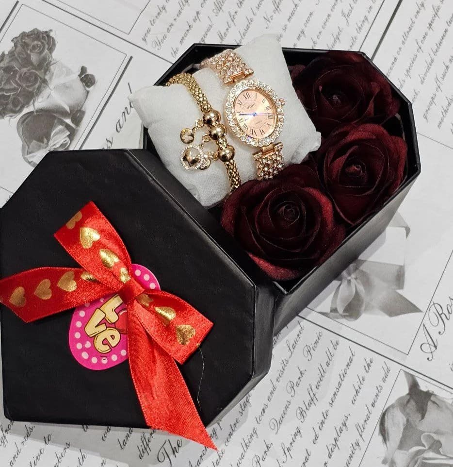 باکس هدیه ساعت و دستبند (طلایی صفحه بیضی)
