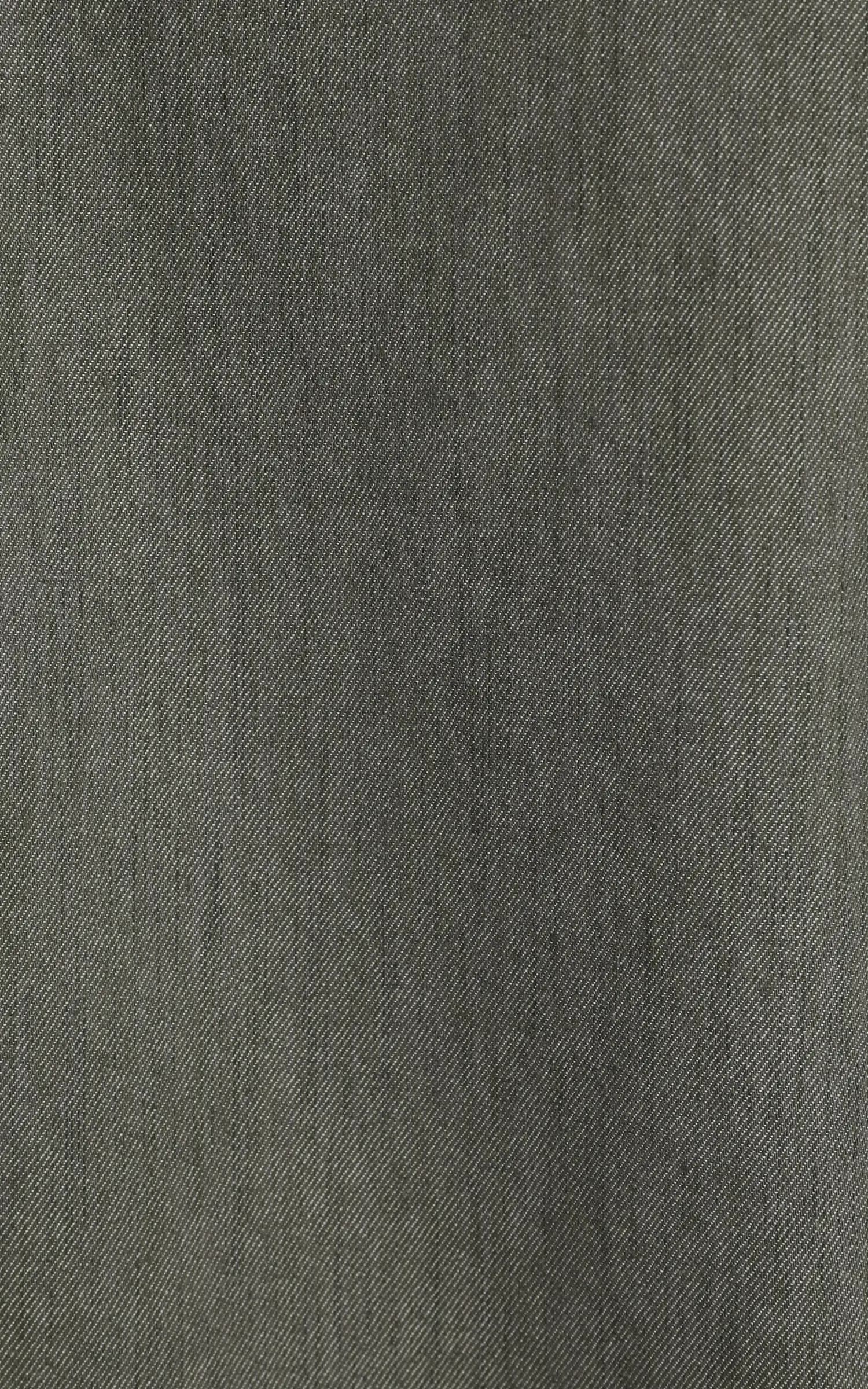 پیراهن مردانه سبز آستین بلند جیب‌دار ساده COLIN’S کد CL1077547 — تصویر ۶