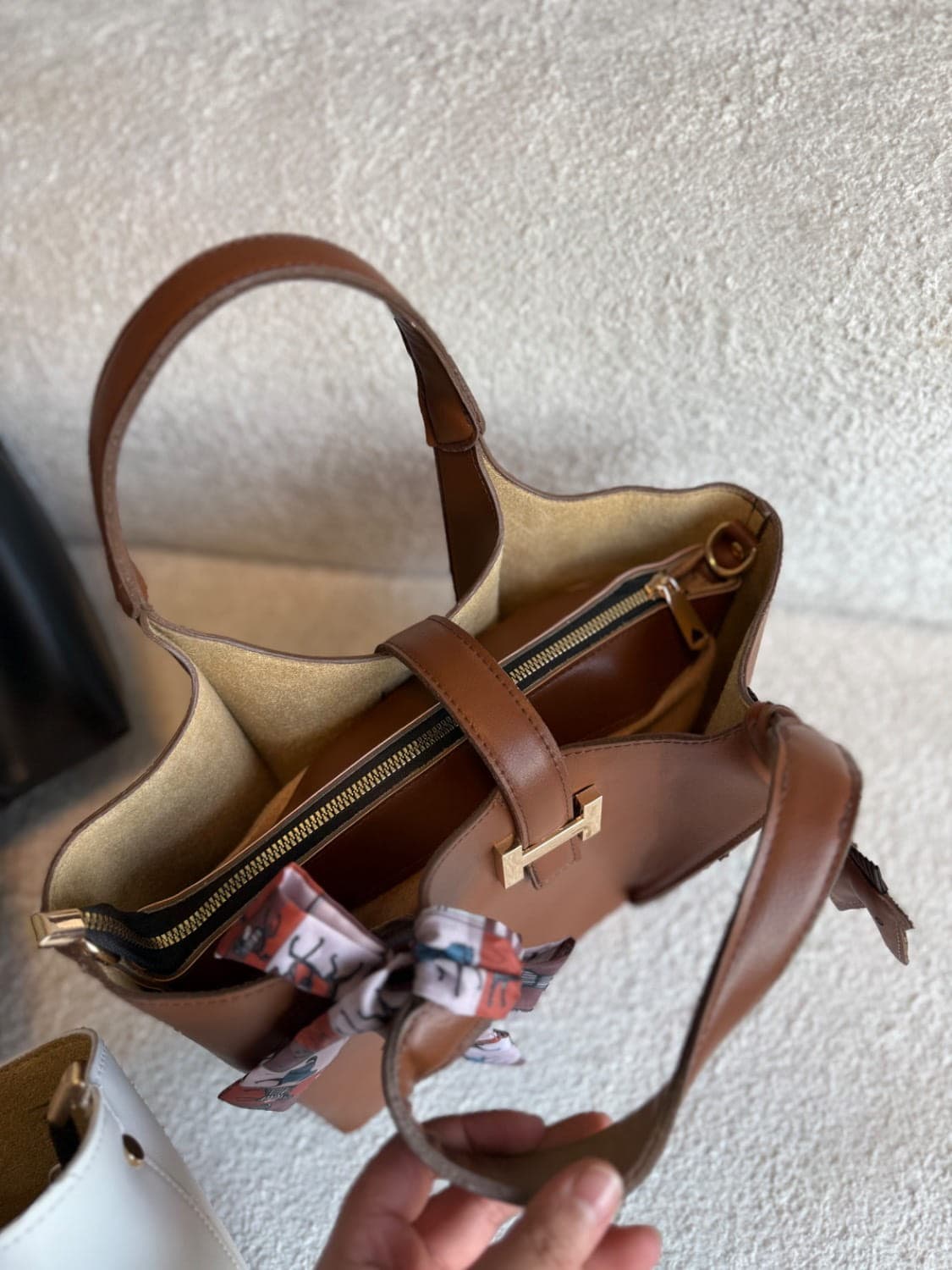 کیف هرمس چارم بگ دار — تصویر ۳