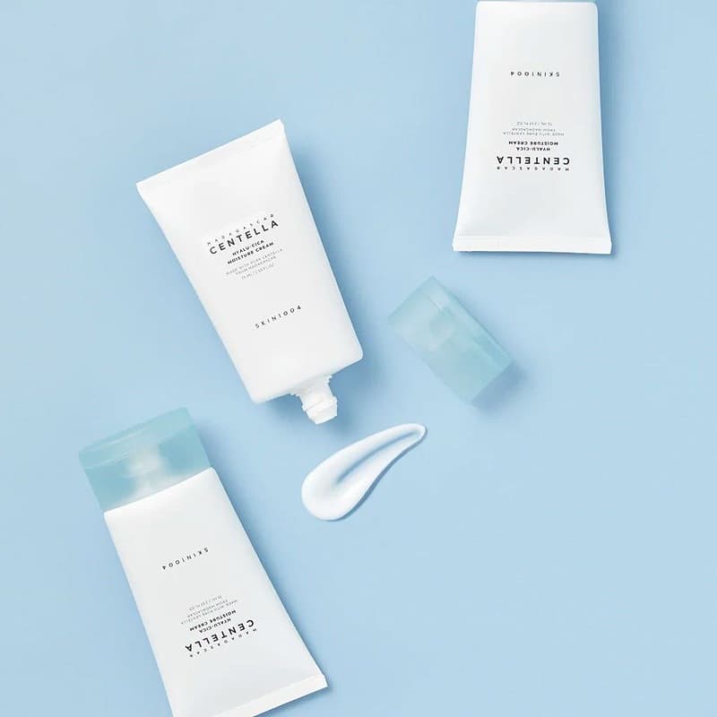 کرم مرطوب کننده مدل hyalu-cica سنتلاCentella Hyalu Cica Moisture Cream مناسب انواع پوست حجم 75 میلی لیتر — تصویر ۳