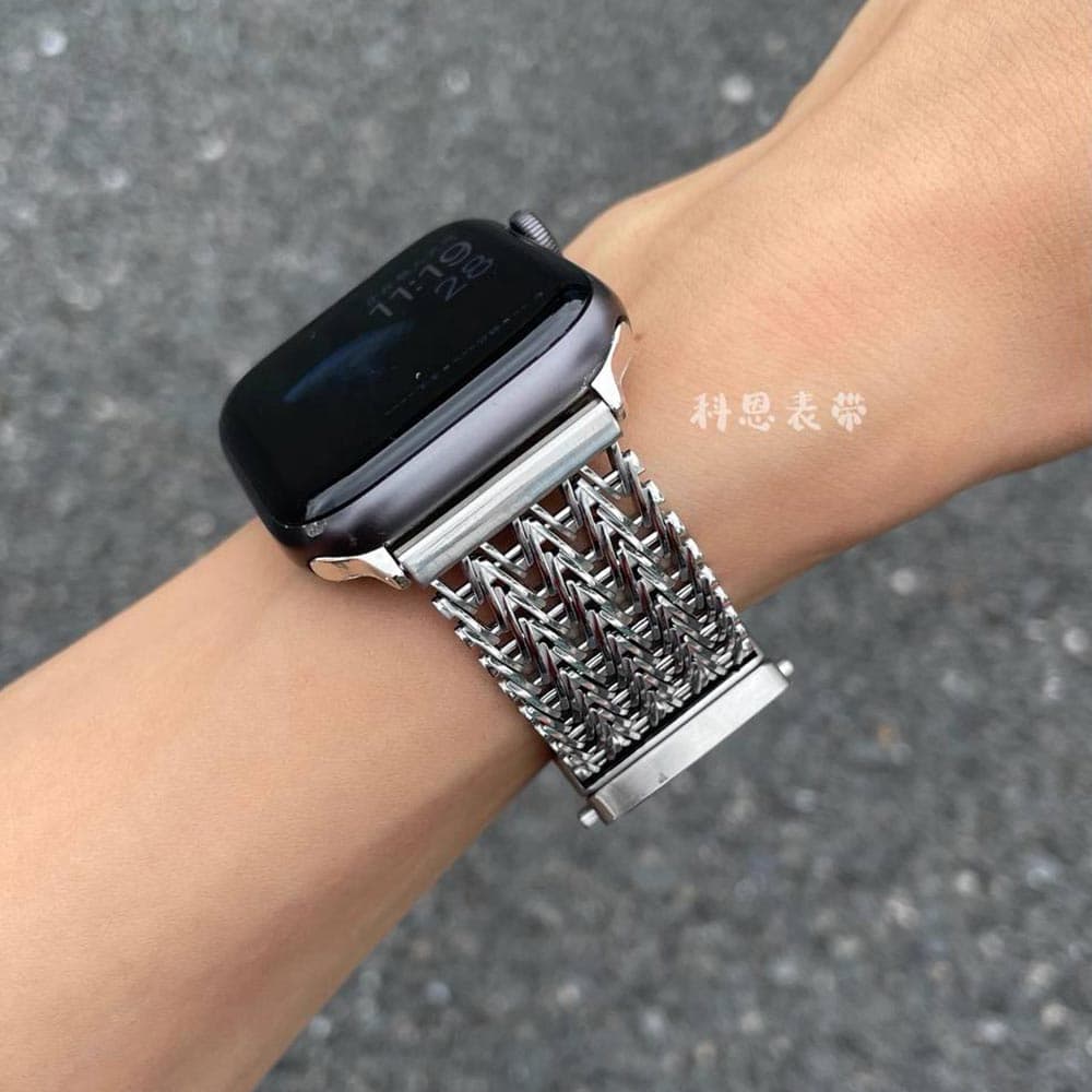 بند میلانس 2025 مدل Milanese مناسب برای اپل واچ سری Apple Watch 1 , 2 , 3 , 4 , 5 , 6 , 7 , 8 , 9 , 10 , SE , Ultra 1 , Ultra 2 سایز 38 , 40 , 41 , 42 قدیم و جدید , 44 , 45 , 46 , 49 میلی متر — تصویر ۶