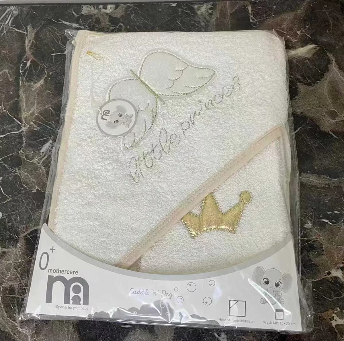 ست حوله نوزادی مادرکر طرح گلدوزی مدل Angel به همراه لیف — تصویر ۵
