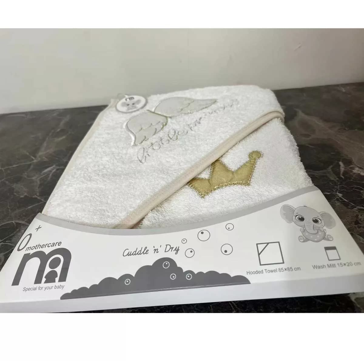 ست حوله نوزادی مادرکر طرح گلدوزی مدل Angel به همراه لیف — تصویر ۲