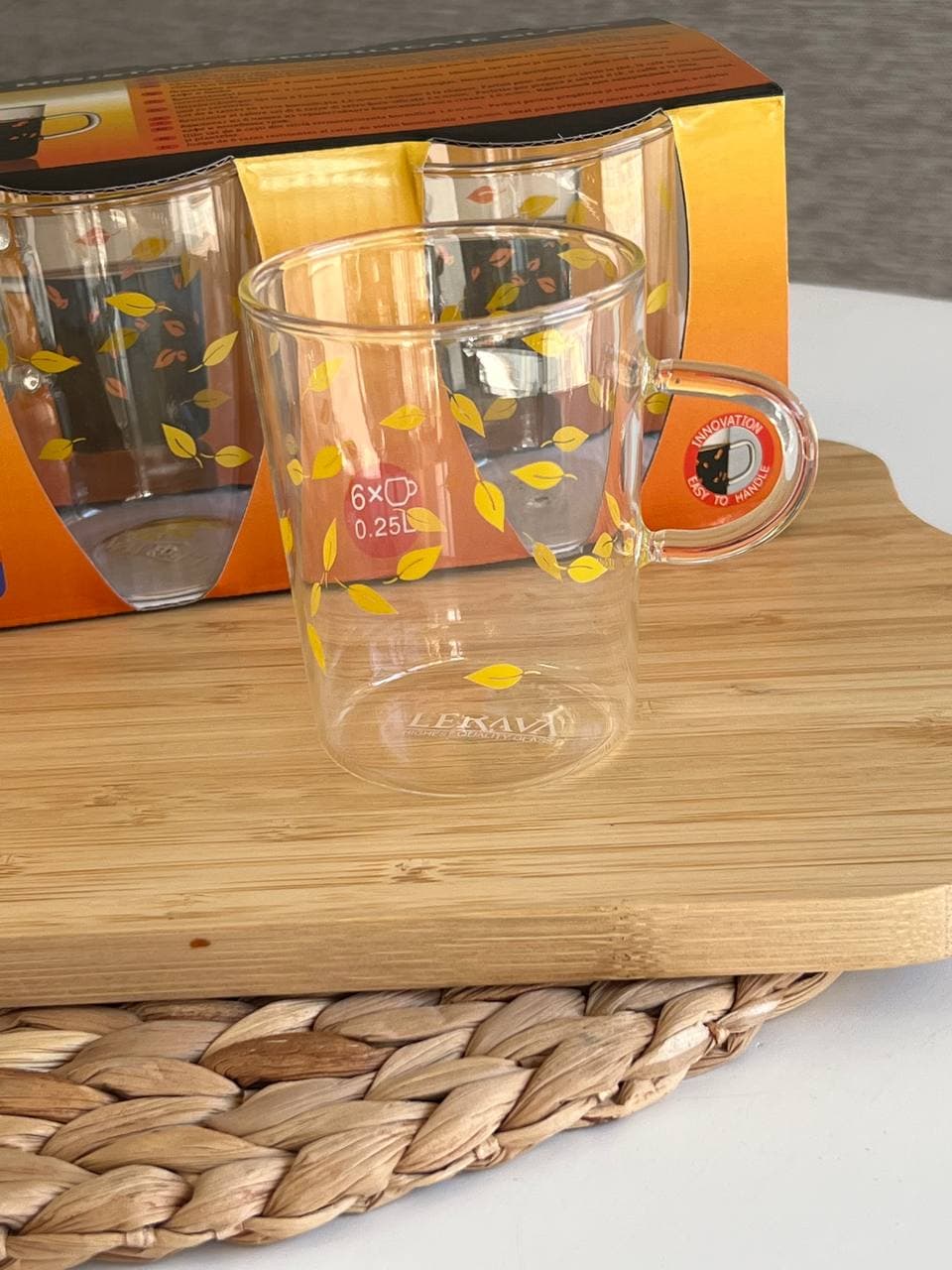 فنجان پیرکس LERAVA کد 630 – طرح برگ زرد — تصویر ۲