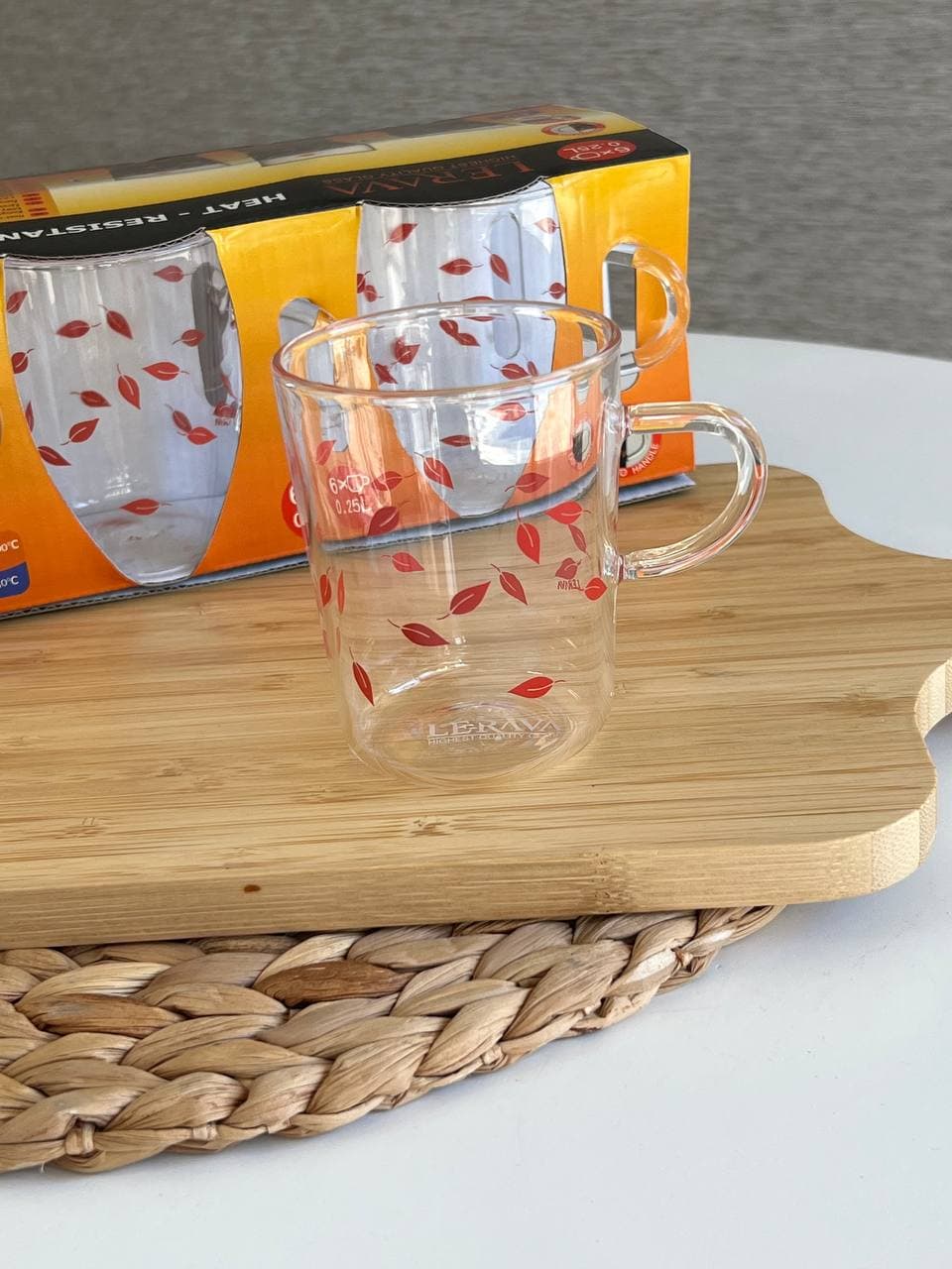 فنجان پیرکس LERAVA کد 630 – طرح برگ قرمز — تصویر ۳