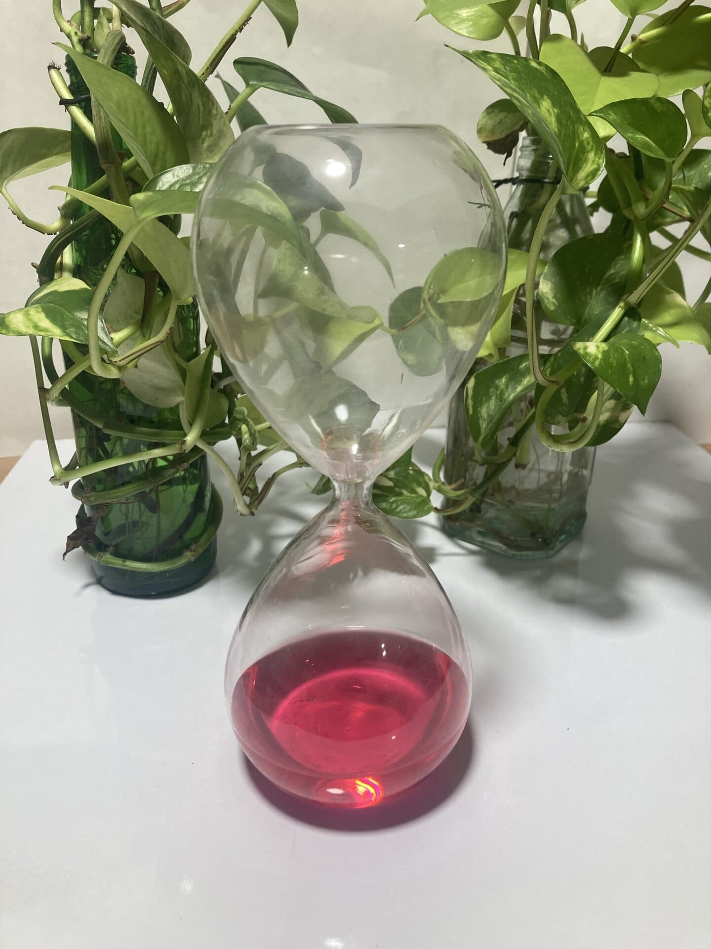 ساعت آبی حباب — تصویر ۲