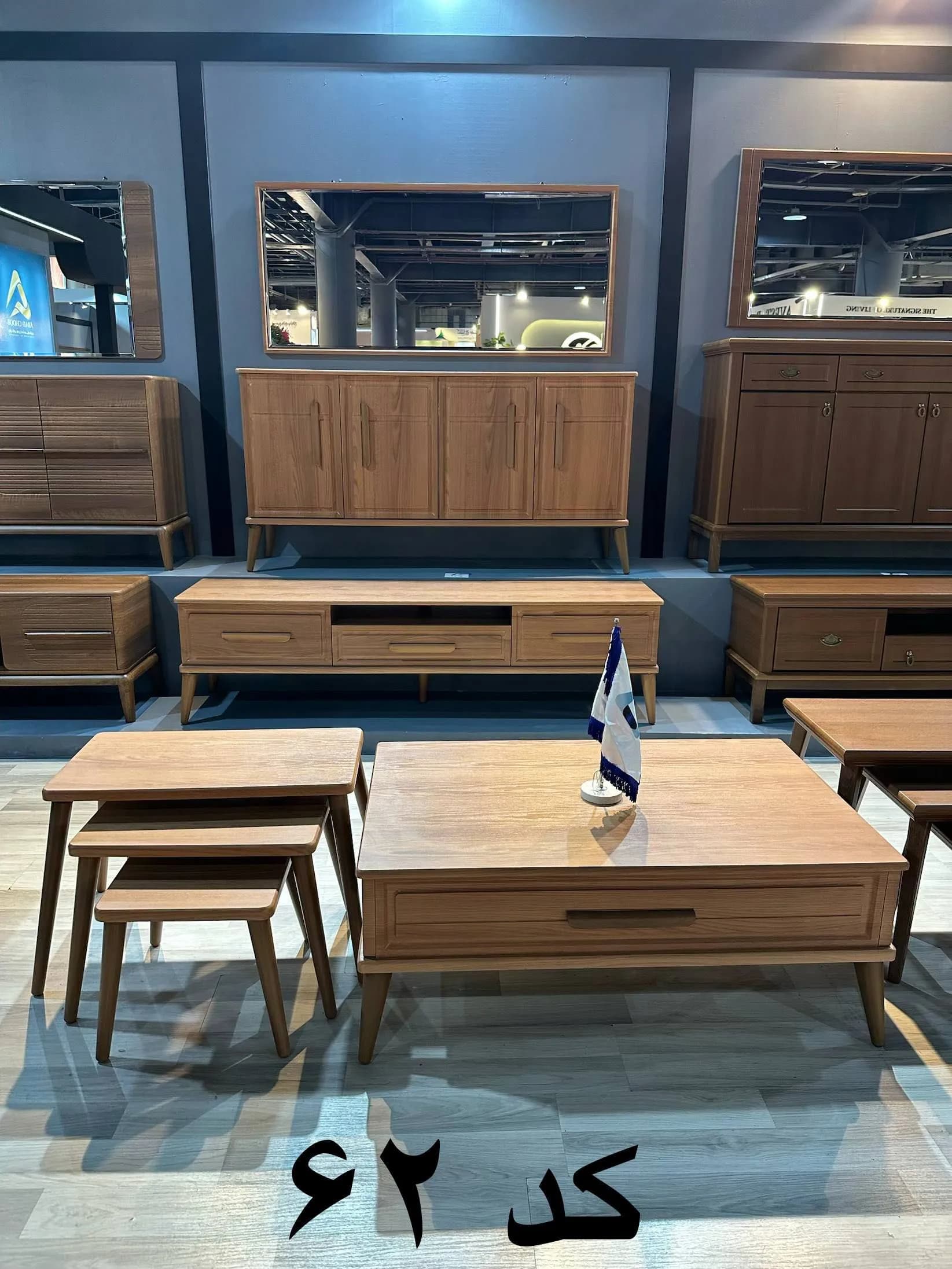 میز تلویزیون نئوکلاسیک وکیوم مدل ریکو کد 62 — تصویر ۲