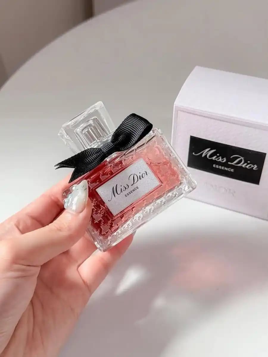 عطر میس دیور اسنس | Miss Dior Essence — تصویر ۲