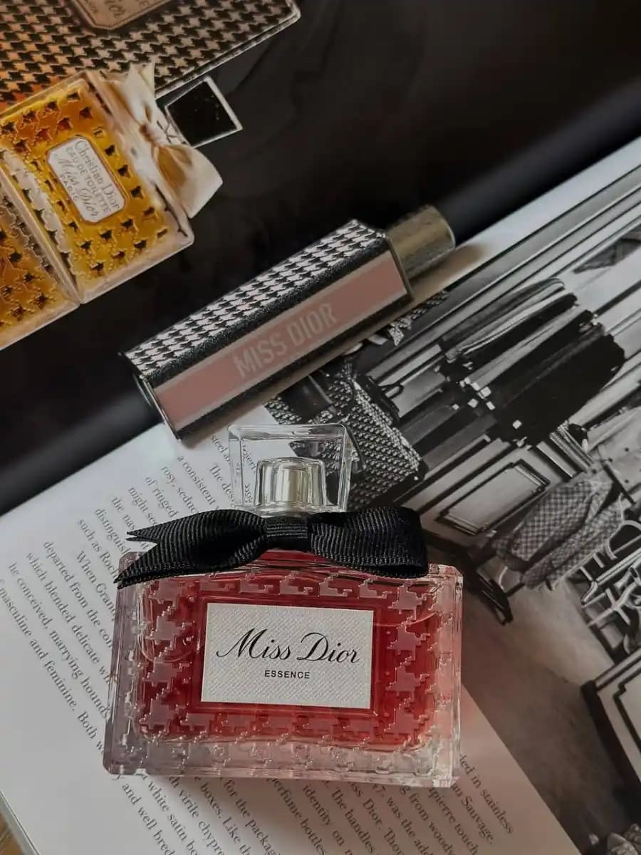 عطر میس دیور اسنس | Miss Dior Essence — تصویر ۴
