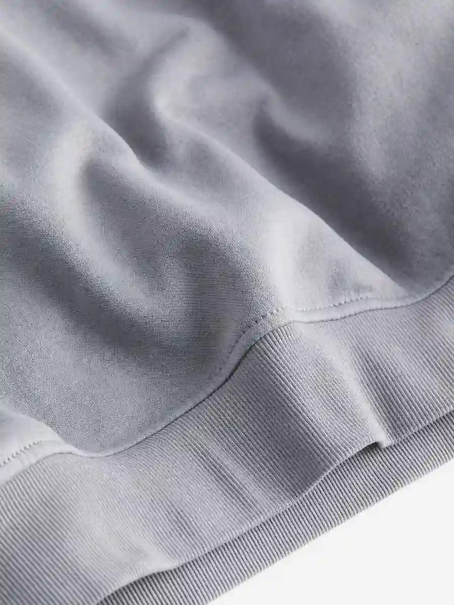 دورس کراپ طوسی اچ اند ام طرح NIRVANA — تصویر ۴