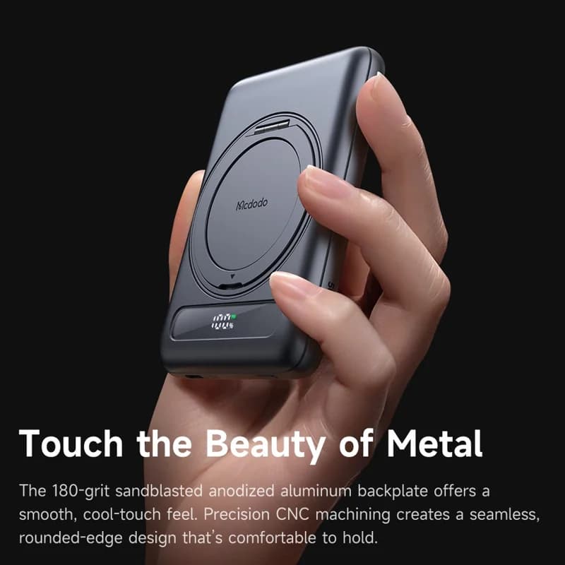 پاور بانک 5000 هزار 20 وات وایرلس مک دودو مدل MCDODO MC-836 5000mAh Metal Ultra Thin Magnetic Power Bank 20W — تصویر ۳