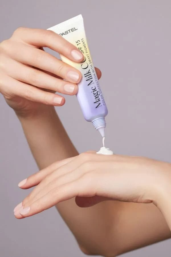 سی سی کرم پاستل مدل Magic Milk با رنگدانه های هوشمند SPF 15 حجم 30 میلی لیتر — تصویر ۳