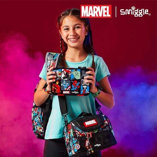 کیف غذا 2 طبقه Smiggle طرح مارول — تصویر ۶
