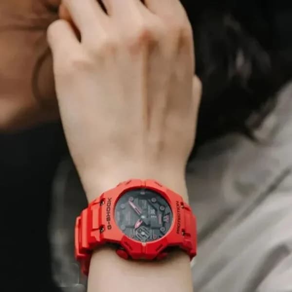 ساعت مچی عقربه‌ای زنانه دو زمانه جی شاک مشکی قرمز مدل GA-5690L