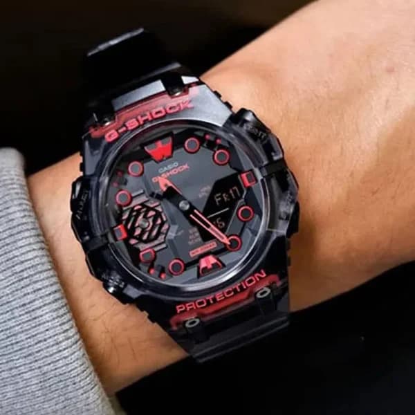 ساعت مچی عقربه‌ای مردانه دو زمانه جی شاک مشکی قرمز مدل GA-5690M — تصویر ۳