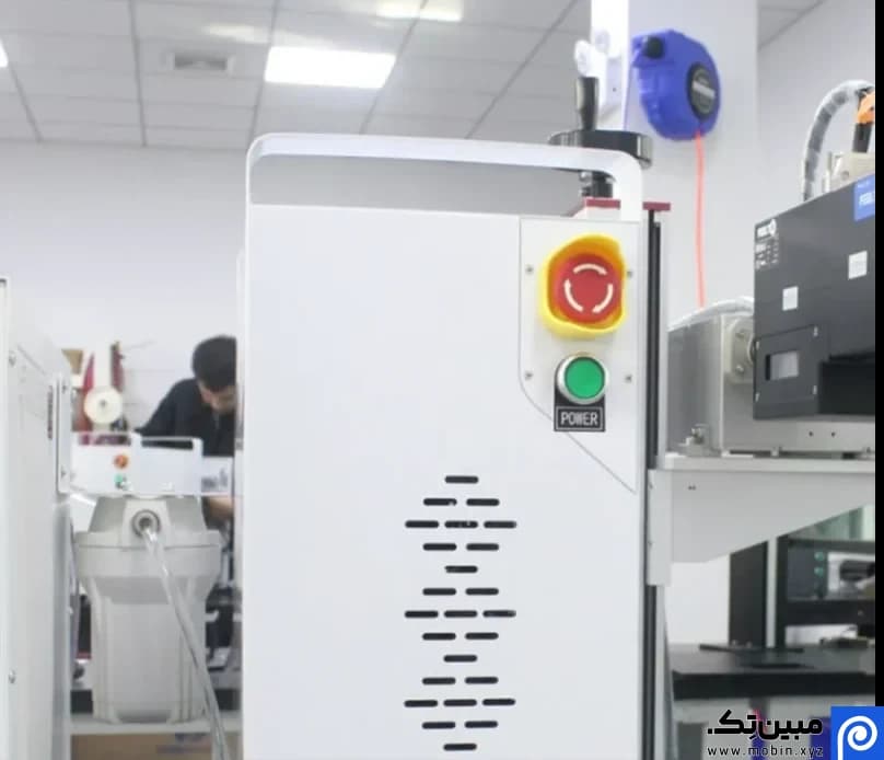 دستگاه لیزر مارکینگ UV سه‌بعدی مدل Split – توان 15 JPT — تصویر ۳