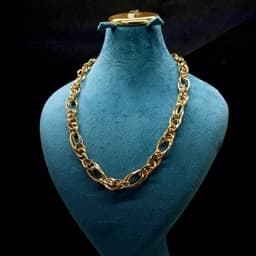 سرویس کامل گردنبند دستبند گوشواره زنانه مشابه طلا — تصویر ۴