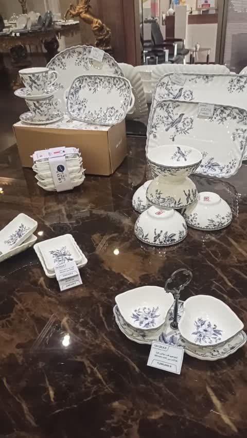 سرویس غذاخوری 6 نفره 28 پارچه لوتوس GK کد 646384