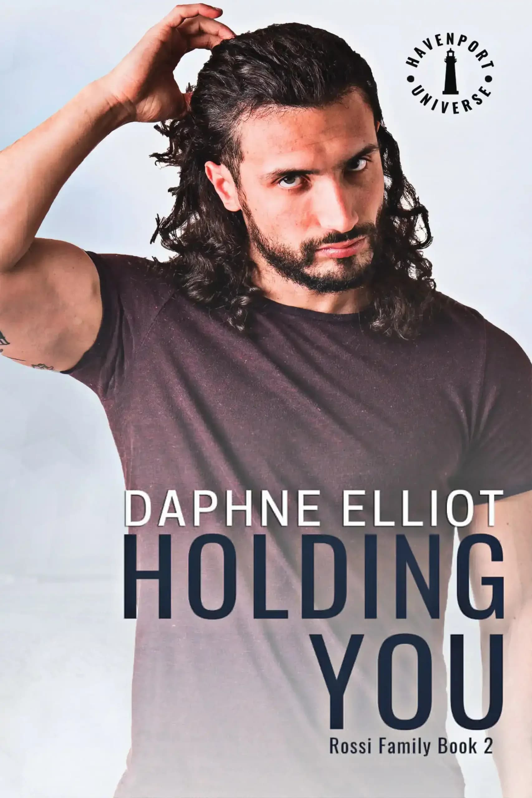 کتاب در آغوش گرفتن تو (Holding You) نسخه انگلیسی PDF | دافنه الیوت