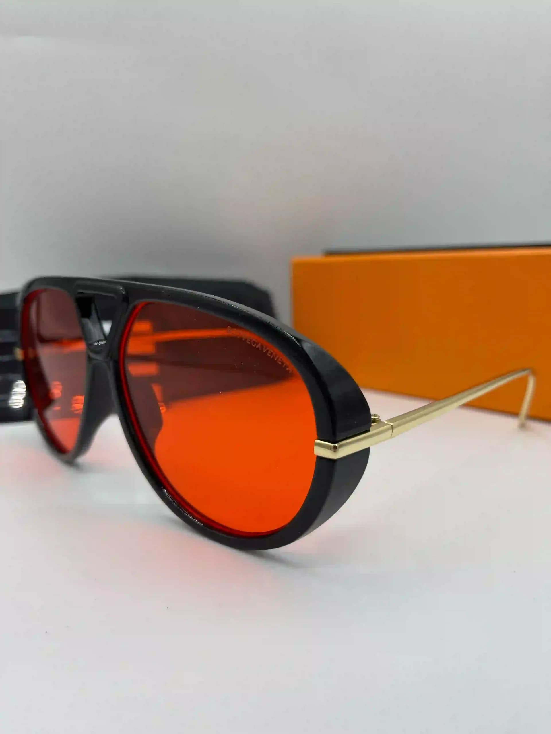 عینک آفتابی بوتگا ونیتا (Bottega Veneta) مدل خلبانی ناوبری زنانه و مردانه — تصویر ۷