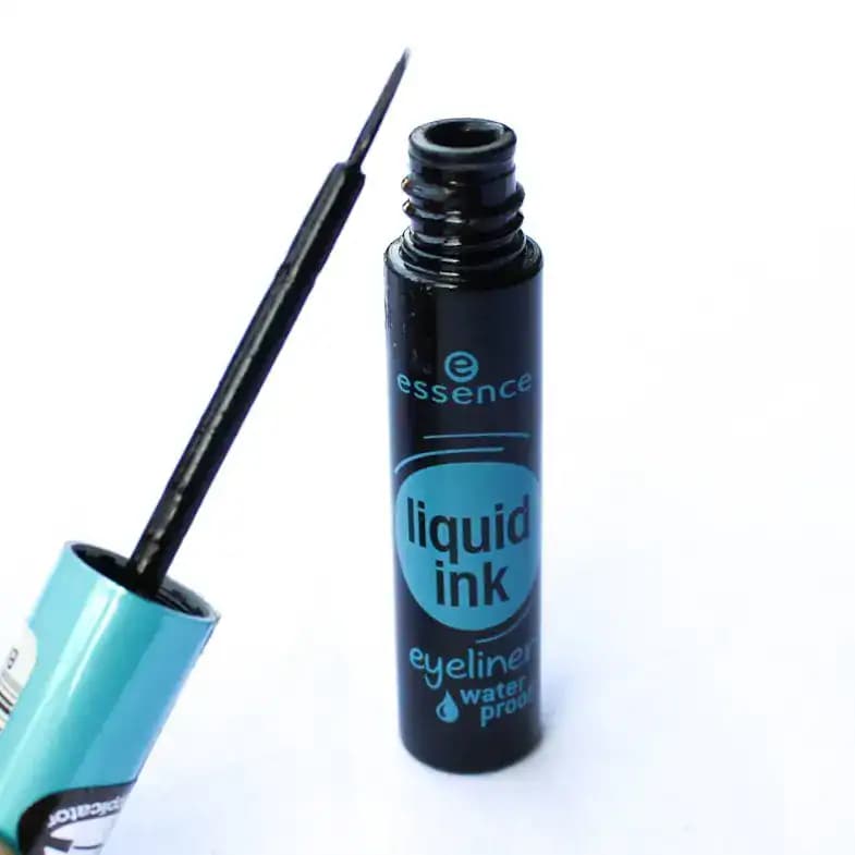 خط چشم کوزه ای مویی اسنس ESSENSE Liquid Ink eyeliner — تصویر ۳