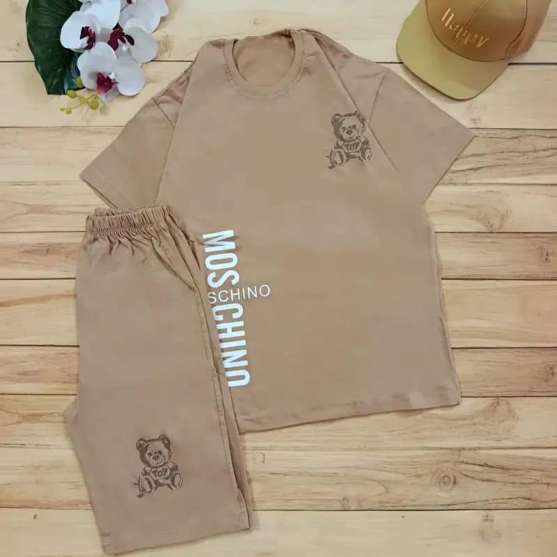 تیشرت و شلوارک بچگانه طرح Moschino پنبه ای قواره لش سایز 60 و 65 — تصویر ۳