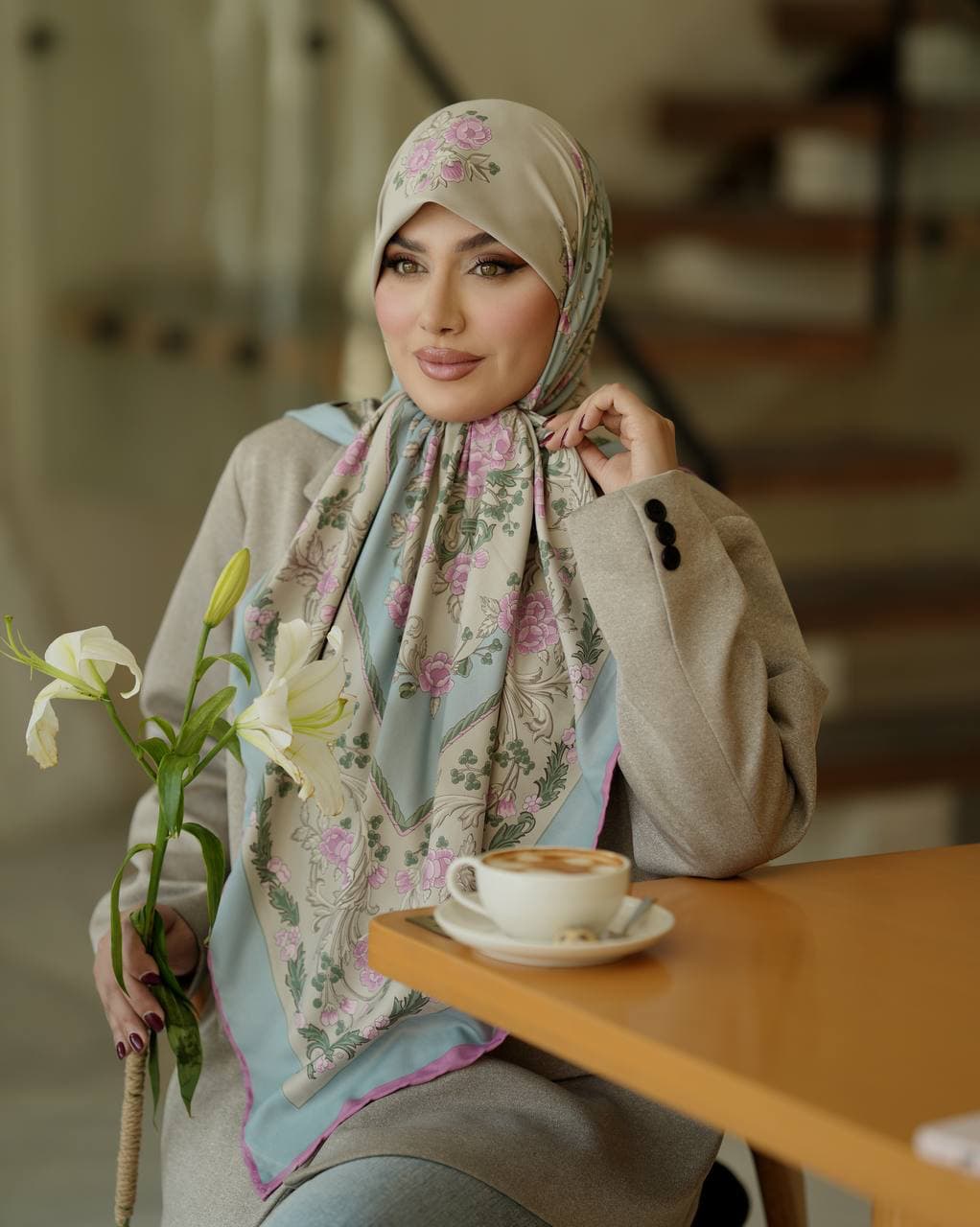 روسری ابریشم توییل ۰۲۱۴۷ — تصویر ۷