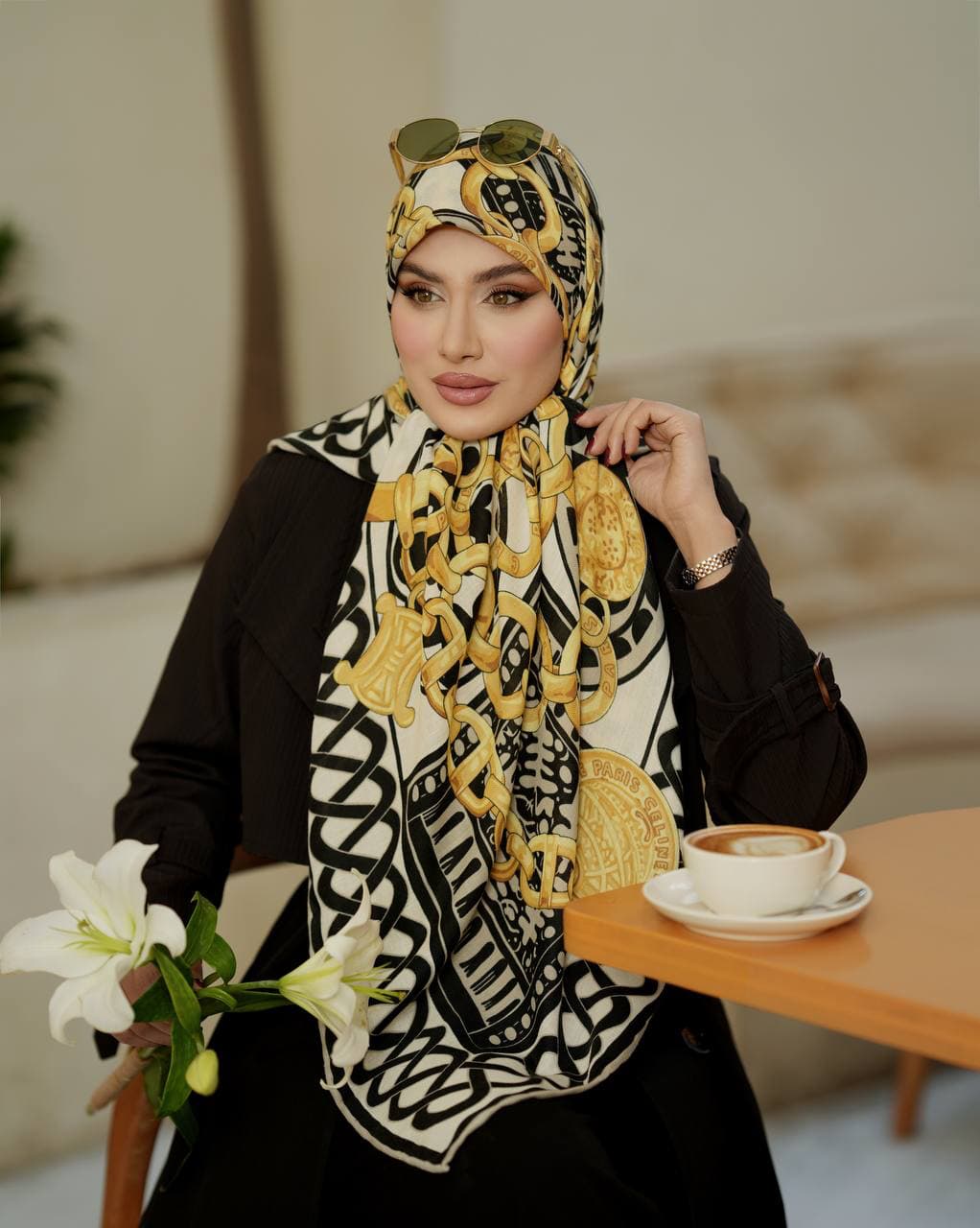 روسری نخی جناغی پاییزه ۰۲۱۴۴ — تصویر ۴