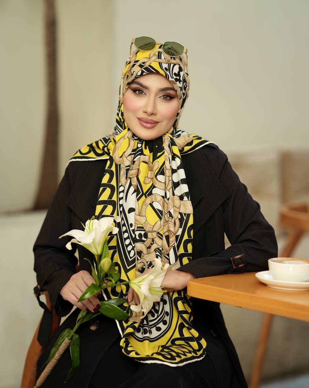 روسری نخی جناغی پاییزه ۰۲۱۴۴ — تصویر ۲