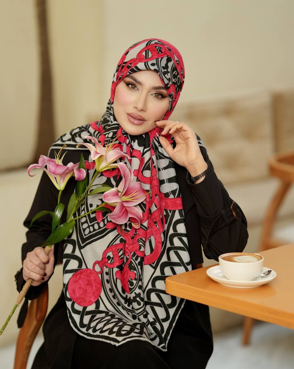 روسری نخی جناغی پاییزه ۰۲۱۴۴ — تصویر ۶
