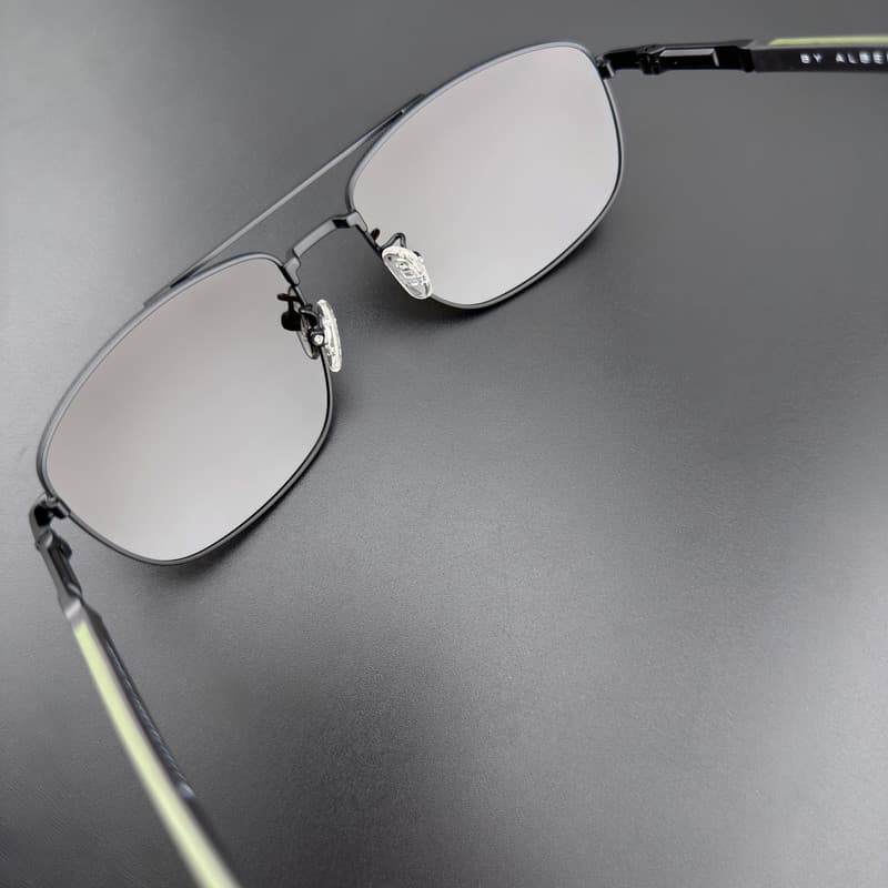 عینک آفتابی خلبانی (Aviator) آلبرت وگ مدل 6313C04-P130 Polarized Avantgarde Visionary — تصویر ۸