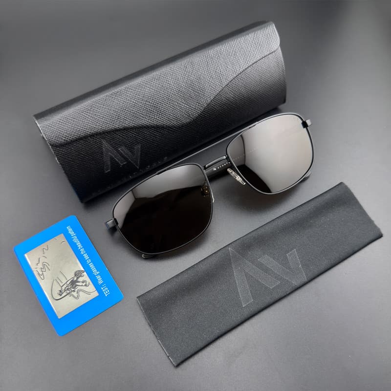 عینک آفتابی خلبانی (Aviator) آلبرت وگ مدل 6313C04-P130 Polarized Avantgarde Visionary — تصویر ۵