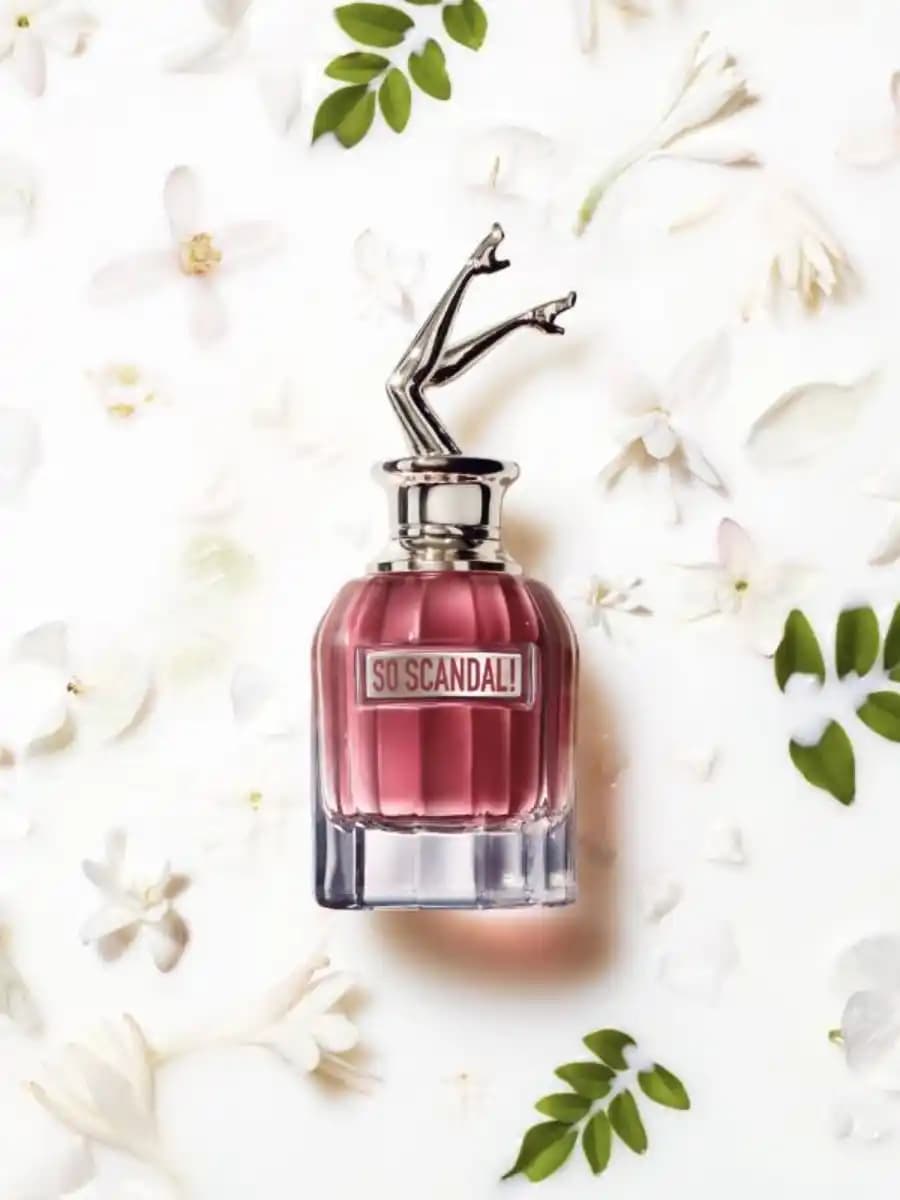 عطر سو اسکندل | So Scandal — تصویر ۵