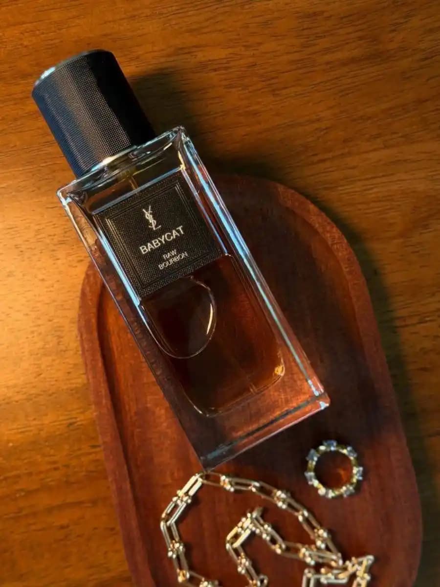 عطر بیبی کت راو بوربن ایو سن لورن | Yves saint laurant Babycat Raw Bourbon — تصویر ۲