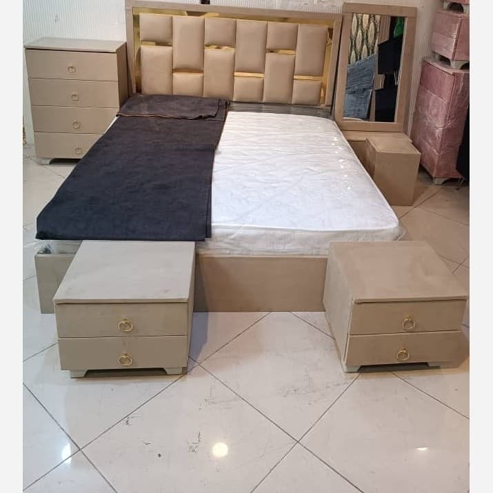 سرویس خواب دو نفره ،تخت خواب، میز آرایش، پاتختی زیر آینه و آینه مبلمان فرنا مدل 1142510 — تصویر ۲