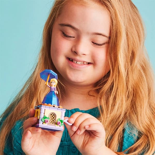 لگو Disney مدل Princess Twirling Rapunzel 43214 — تصویر ۵