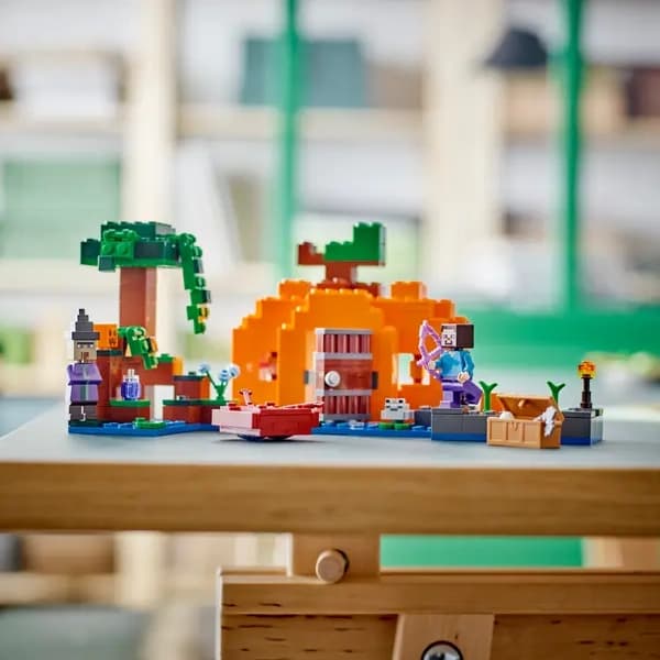 لگو Minecraft مدل 21248 The Pumpkin Farm — تصویر ۷