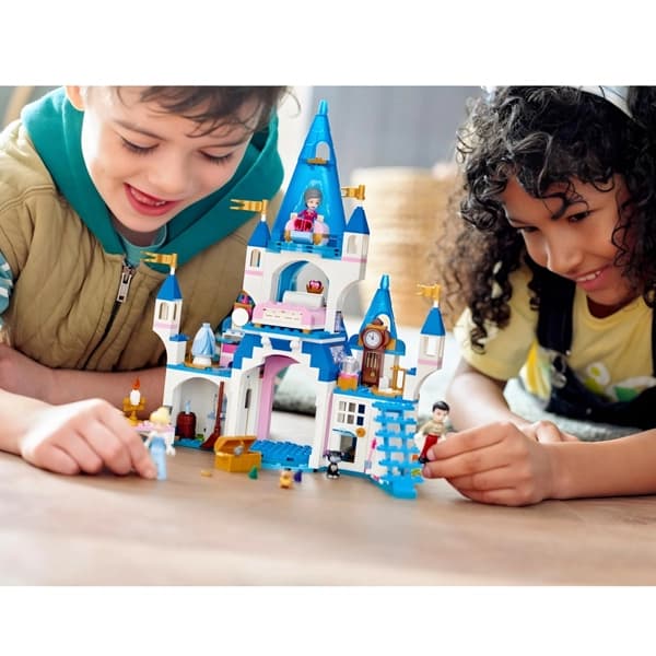 لگو Disney مدل Cinderella and Prince Charming’s Castle 43206 — تصویر ۵