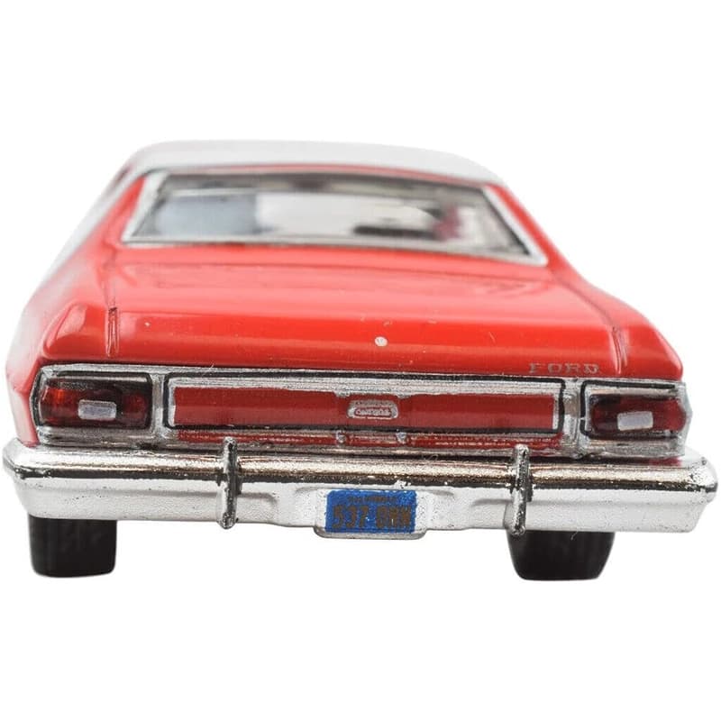 ماشین فلزی گرین لایت مدل 1976 Ford Gran Torino — تصویر ۵