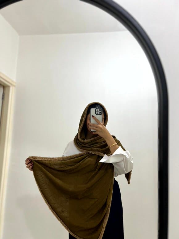 شال دور تدی پاییزه — تصویر ۳