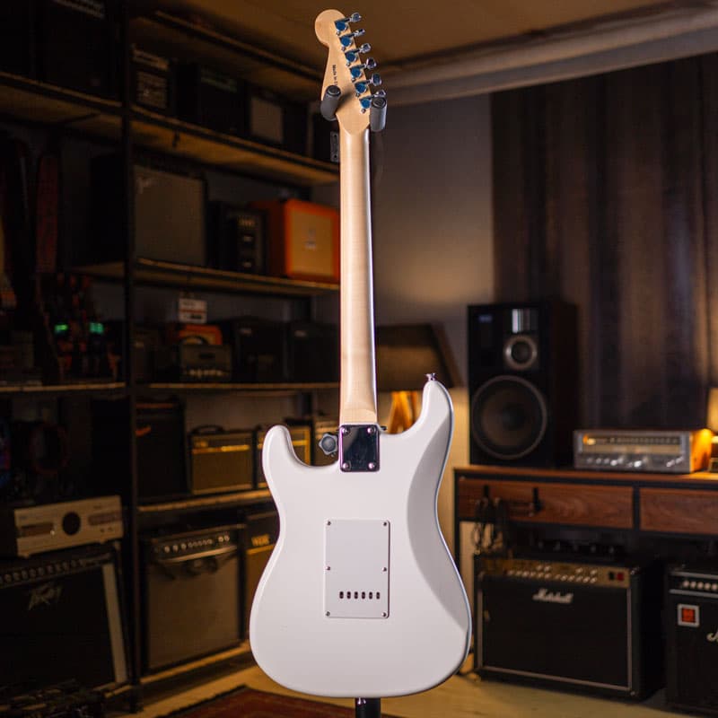 گیتار الکتریک طرح فندر Fender HSS Strat White — تصویر ۷