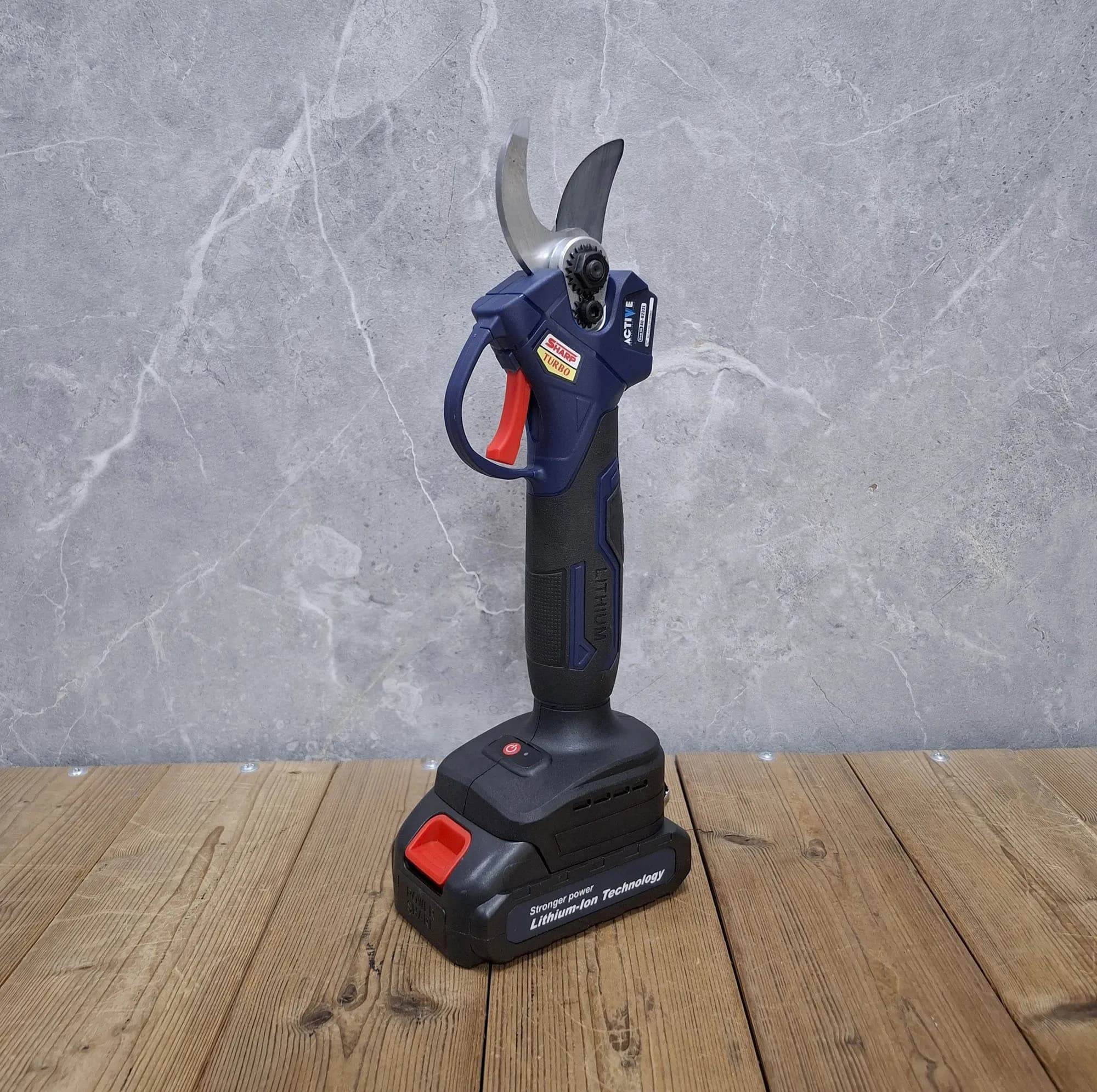 قیچی شارژی باغبانی 21 ولت صنعتی اکتیو تولز مدل 21V/ 6232 کد 45 سایز 11 اینچ — تصویر ۷