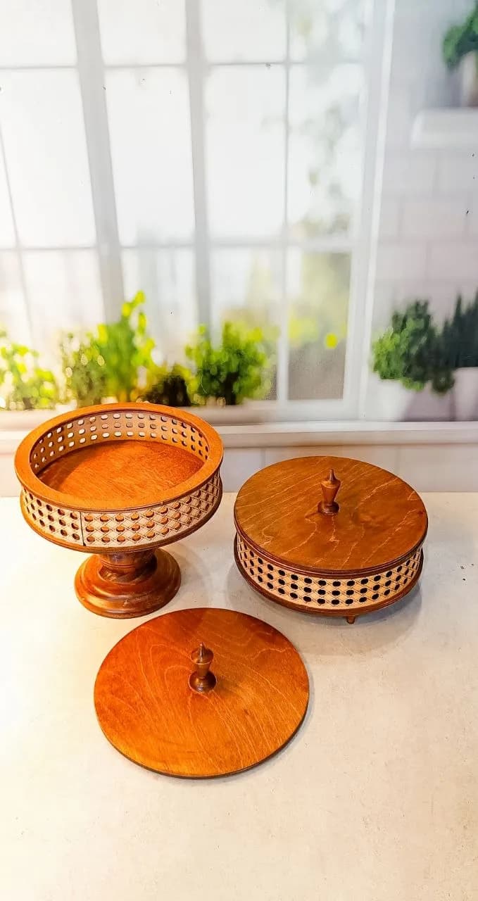 شکلات خوری پایه چوبی حصیری