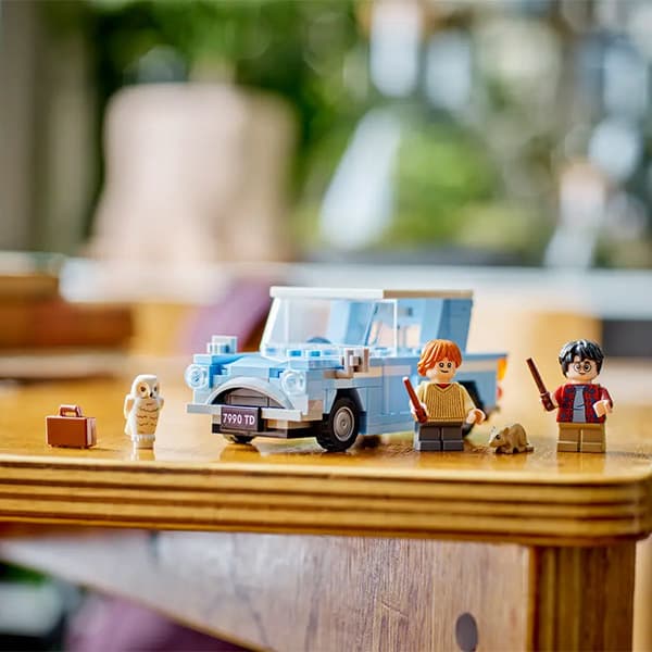لگو Harry Potter مدل Flying Ford Anglia 76424 — تصویر ۵