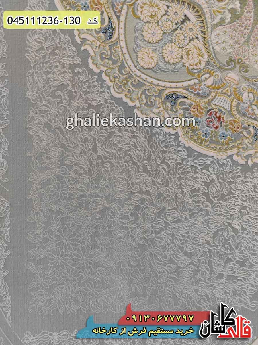 فرش طلاکوب 1200 شانه طرح آبادیس زمینه نقره ای کاشان – گل برجسته — تصویر ۳